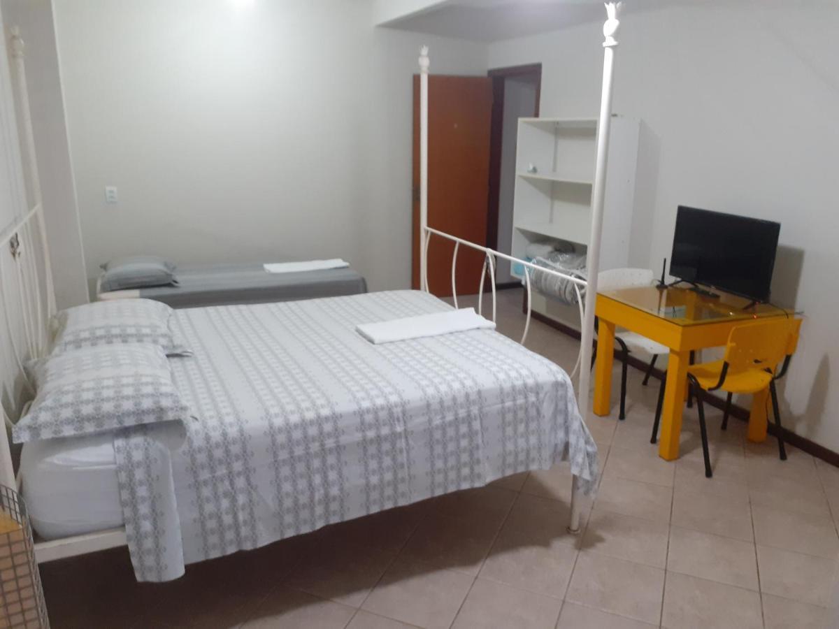Pousada Casa Verde - Quartos Individuais - Smart Tv 32 - E Banheiro Privativo Apartment Itajai Exterior photo