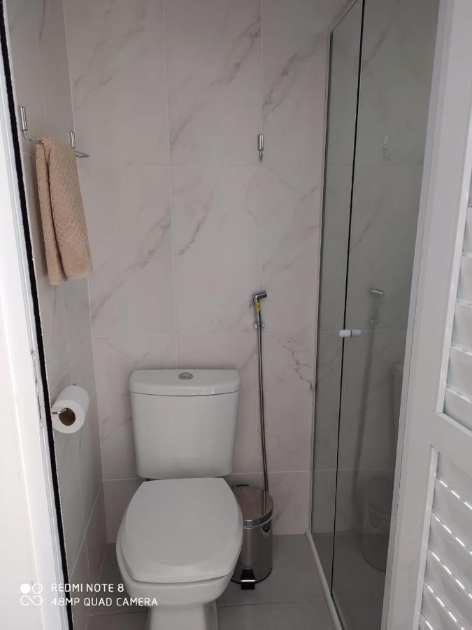 Pousada Casa Verde - Quartos Individuais - Smart Tv 32 - E Banheiro Privativo Apartment Itajai Exterior photo